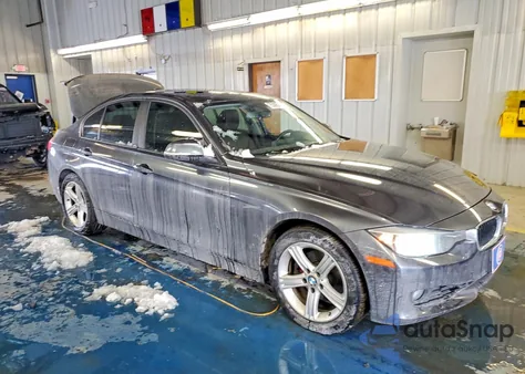 2013 BMW 328 Xi Sulev z USA, uszkodzony, nr VIN WBA3B5C57DF595246